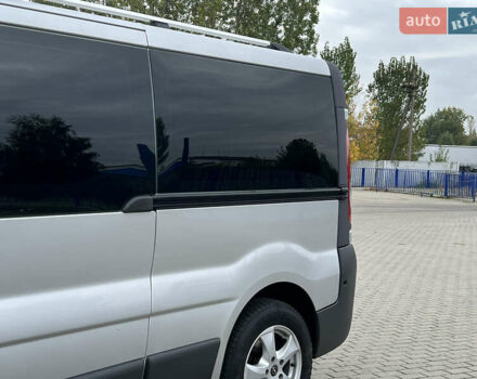 Серый Опель Виваро, объемом двигателя 2.5 л и пробегом 299 тыс. км за 13700 $, фото 19 на Automoto.ua
