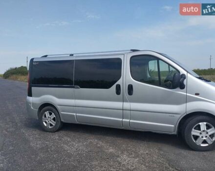 Сірий Опель Віваро, об'ємом двигуна 2.5 л та пробігом 248 тис. км за 13650 $, фото 6 на Automoto.ua