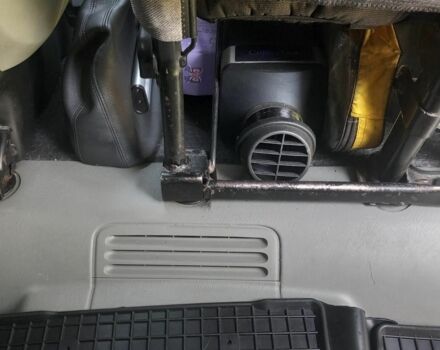Сірий Опель Віваро, об'ємом двигуна 2 л та пробігом 234 тис. км за 11900 $, фото 16 на Automoto.ua