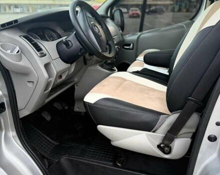 Сірий Опель Віваро, об'ємом двигуна 2.5 л та пробігом 317 тис. км за 11700 $, фото 15 на Automoto.ua