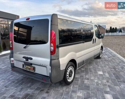 Сірий Опель Віваро, об'ємом двигуна 2 л та пробігом 243 тис. км за 13499 $, фото 6 на Automoto.ua