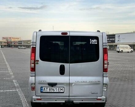 Сірий Опель Віваро, об'ємом двигуна 2.5 л та пробігом 317 тис. км за 11700 $, фото 3 на Automoto.ua