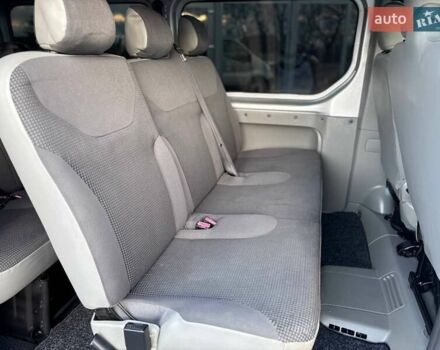 Сірий Опель Віваро, об'ємом двигуна 2 л та пробігом 243 тис. км за 13499 $, фото 21 на Automoto.ua