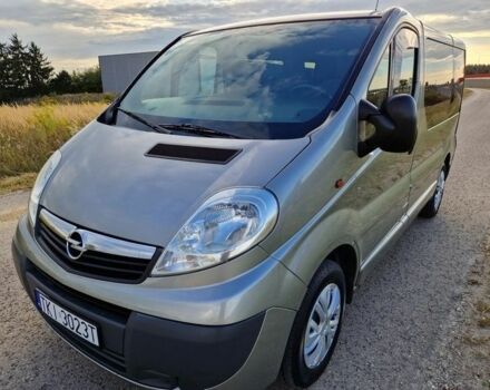 Серый Опель Виваро, объемом двигателя 2 л и пробегом 183 тыс. км за 7000 $, фото 1 на Automoto.ua