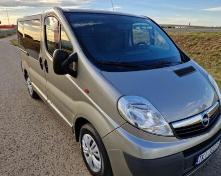 Сірий Опель Віваро, об'ємом двигуна 2 л та пробігом 256 тис. км за 7100 $, фото 10 на Automoto.ua