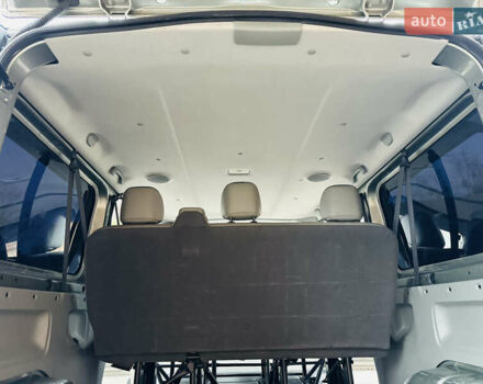 Сірий Опель Віваро, об'ємом двигуна 2 л та пробігом 264 тис. км за 14500 $, фото 17 на Automoto.ua