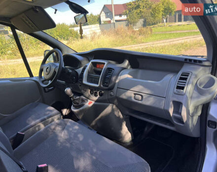 Сірий Опель Віваро, об'ємом двигуна 2 л та пробігом 287 тис. км за 13800 $, фото 35 на Automoto.ua