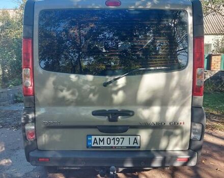 Сірий Опель Віваро, об'ємом двигуна 2 л та пробігом 238 тис. км за 12900 $, фото 2 на Automoto.ua