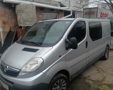 Серый Опель Виваро, объемом двигателя 1.9 л и пробегом 442 тыс. км за 11500 $, фото 2 на Automoto.ua