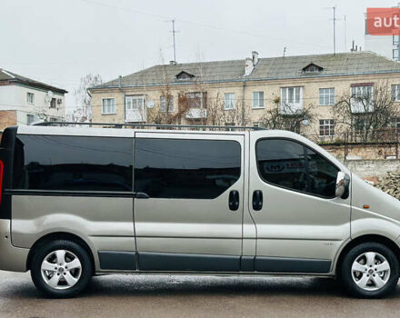 Сірий Опель Віваро, об'ємом двигуна 2 л та пробігом 264 тис. км за 14500 $, фото 7 на Automoto.ua