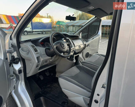 Серый Опель Виваро, объемом двигателя 2 л и пробегом 285 тыс. км за 13950 $, фото 55 на Automoto.ua