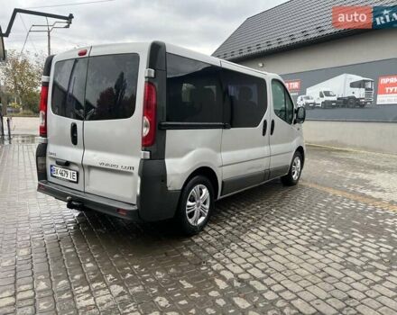 Сірий Опель Віваро, об'ємом двигуна 2 л та пробігом 420 тис. км за 9900 $, фото 5 на Automoto.ua