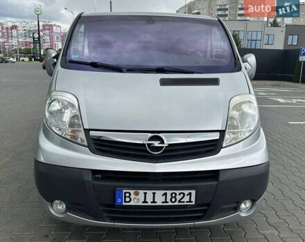 Серый Опель Виваро, объемом двигателя 2 л и пробегом 250 тыс. км за 13999 $, фото 40 на Automoto.ua