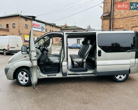 Сірий Опель Віваро, об'ємом двигуна 2 л та пробігом 264 тис. км за 14500 $, фото 22 на Automoto.ua