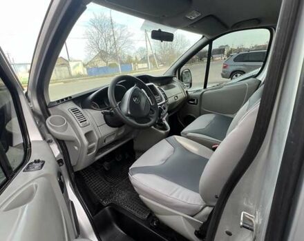 Сірий Опель Віваро, об'ємом двигуна 2 л та пробігом 420 тис. км за 9900 $, фото 12 на Automoto.ua