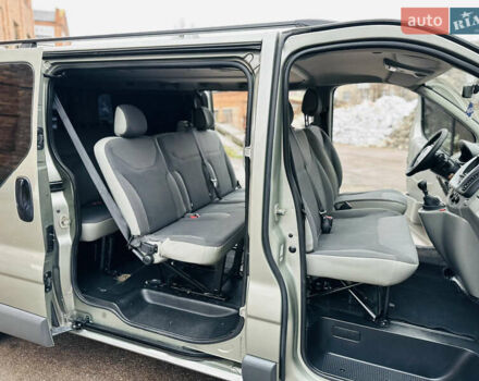 Сірий Опель Віваро, об'ємом двигуна 2 л та пробігом 264 тис. км за 14500 $, фото 13 на Automoto.ua