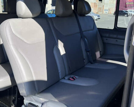 Серый Опель Виваро, объемом двигателя 2 л и пробегом 312 тыс. км за 11500 $, фото 7 на Automoto.ua