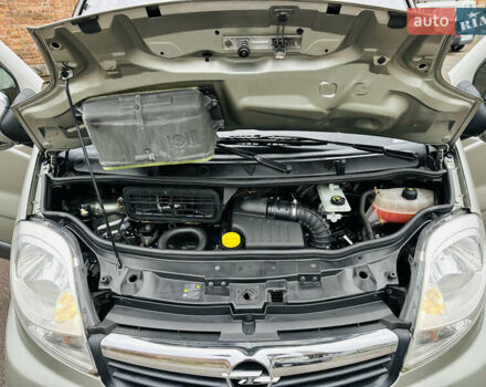 Сірий Опель Віваро, об'ємом двигуна 2 л та пробігом 264 тис. км за 14500 $, фото 20 на Automoto.ua