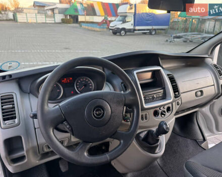 Серый Опель Виваро, объемом двигателя 2 л и пробегом 285 тыс. км за 13950 $, фото 57 на Automoto.ua