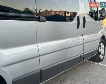 Серый Опель Виваро, объемом двигателя 2 л и пробегом 285 тыс. км за 13950 $, фото 39 на Automoto.ua