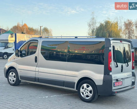 Серый Опель Виваро, объемом двигателя 2 л и пробегом 285 тыс. км за 13950 $, фото 9 на Automoto.ua