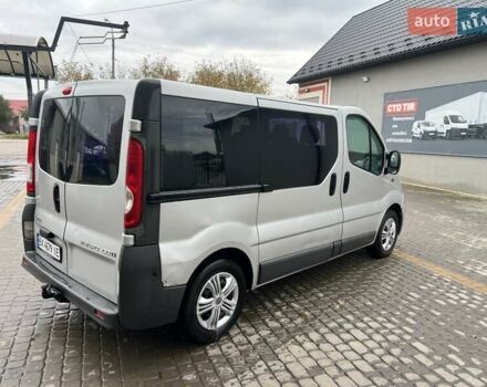 Сірий Опель Віваро, об'ємом двигуна 2 л та пробігом 420 тис. км за 9900 $, фото 3 на Automoto.ua