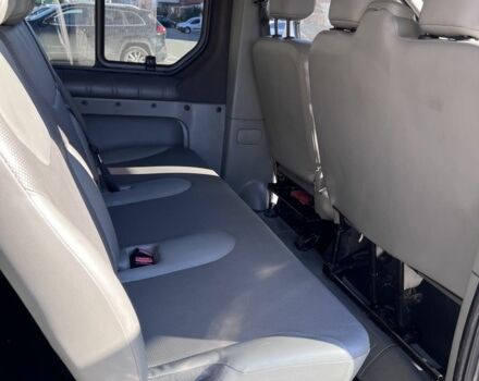 Сірий Опель Віваро, об'ємом двигуна 2 л та пробігом 312 тис. км за 10999 $, фото 6 на Automoto.ua