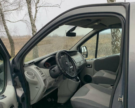 Серый Опель Виваро, объемом двигателя 2.46 л и пробегом 340 тыс. км за 15695 $, фото 10 на Automoto.ua