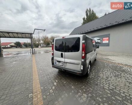 Сірий Опель Віваро, об'ємом двигуна 2 л та пробігом 420 тис. км за 9900 $, фото 4 на Automoto.ua