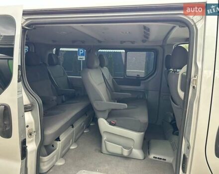 Серый Опель Виваро, объемом двигателя 2 л и пробегом 250 тыс. км за 13999 $, фото 4 на Automoto.ua