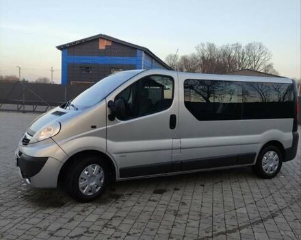 Серый Опель Виваро, объемом двигателя 2 л и пробегом 270 тыс. км за 15200 $, фото 5 на Automoto.ua