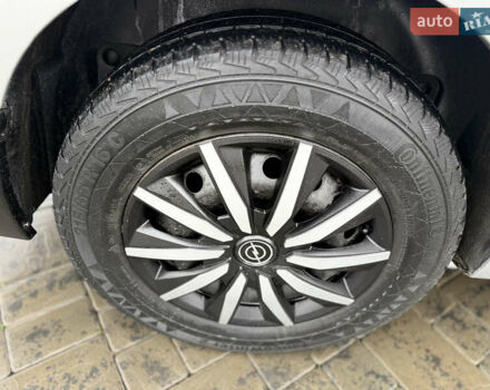 Серый Опель Виваро, объемом двигателя 2 л и пробегом 290 тыс. км за 14650 $, фото 10 на Automoto.ua