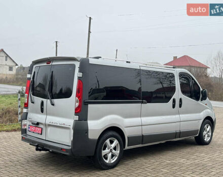 Серый Опель Виваро, объемом двигателя 2 л и пробегом 250 тыс. км за 14950 $, фото 12 на Automoto.ua