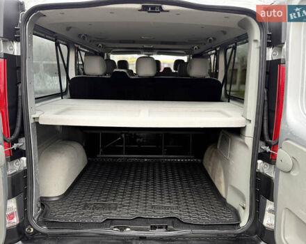 Серый Опель Виваро, объемом двигателя 2 л и пробегом 290 тыс. км за 14650 $, фото 25 на Automoto.ua