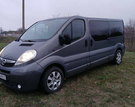 Серый Опель Виваро, объемом двигателя 2 л и пробегом 261 тыс. км за 16500 $, фото 2 на Automoto.ua