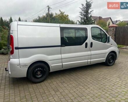 Серый Опель Виваро, объемом двигателя 2.5 л и пробегом 285 тыс. км за 13950 $, фото 14 на Automoto.ua