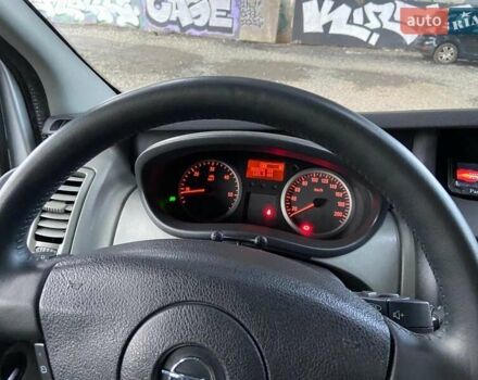 Серый Опель Виваро, объемом двигателя 2.5 л и пробегом 265 тыс. км за 13850 $, фото 20 на Automoto.ua