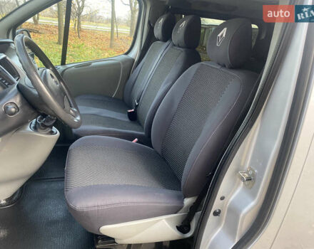 Серый Опель Виваро, объемом двигателя 2 л и пробегом 216 тыс. км за 14950 $, фото 21 на Automoto.ua