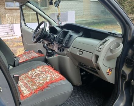 Серый Опель Виваро, объемом двигателя 2 л и пробегом 261 тыс. км за 16500 $, фото 7 на Automoto.ua