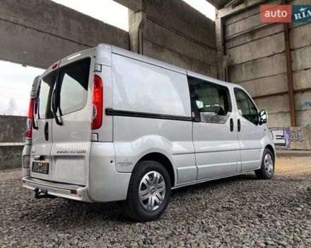 Серый Опель Виваро, объемом двигателя 2.5 л и пробегом 265 тыс. км за 13850 $, фото 43 на Automoto.ua