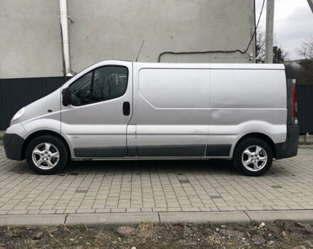 Сірий Опель Віваро, об'ємом двигуна 2 л та пробігом 180 тис. км за 9700 $, фото 3 на Automoto.ua