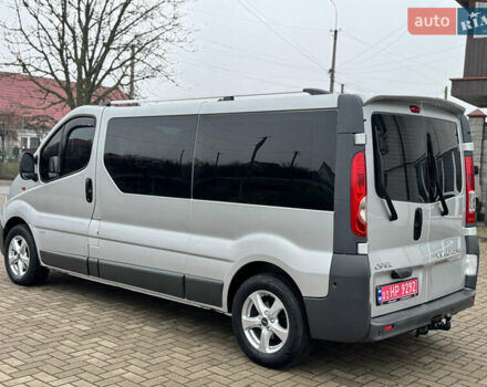 Серый Опель Виваро, объемом двигателя 2 л и пробегом 250 тыс. км за 14950 $, фото 7 на Automoto.ua