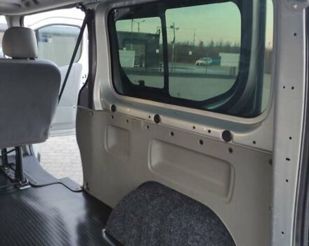 Серый Опель Виваро, объемом двигателя 2 л и пробегом 270 тыс. км за 15200 $, фото 45 на Automoto.ua