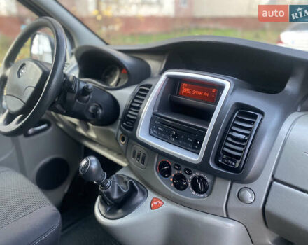 Серый Опель Виваро, объемом двигателя 2 л и пробегом 216 тыс. км за 14950 $, фото 37 на Automoto.ua