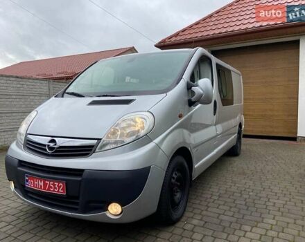 Серый Опель Виваро, объемом двигателя 2.5 л и пробегом 285 тыс. км за 13950 $, фото 17 на Automoto.ua