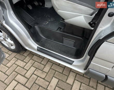 Серый Опель Виваро, объемом двигателя 2 л и пробегом 250 тыс. км за 14950 $, фото 37 на Automoto.ua