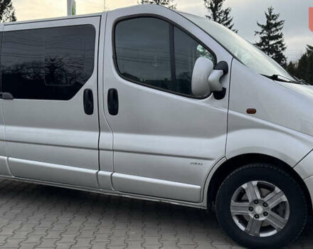 Сірий Опель Віваро, об'ємом двигуна 0 л та пробігом 300 тис. км за 14500 $, фото 7 на Automoto.ua