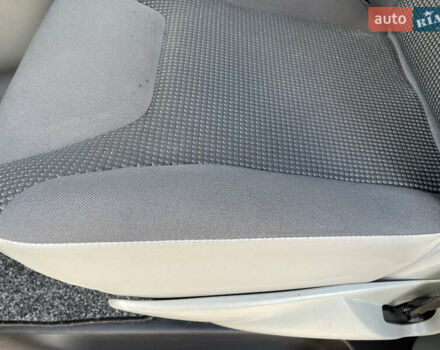 Сірий Опель Віваро, об'ємом двигуна 2 л та пробігом 219 тис. км за 14700 $, фото 33 на Automoto.ua