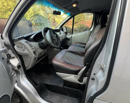 Серый Опель Виваро, объемом двигателя 2 л и пробегом 380 тыс. км за 13200 $, фото 14 на Automoto.ua