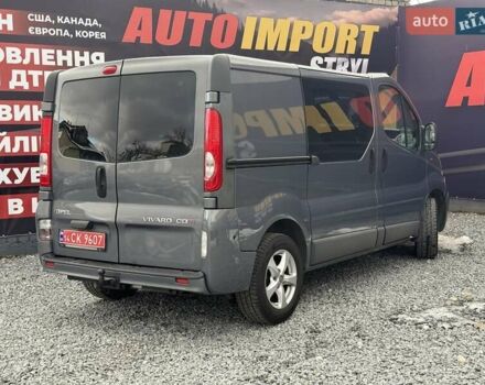Серый Опель Виваро, объемом двигателя 2 л и пробегом 244 тыс. км за 13000 $, фото 5 на Automoto.ua